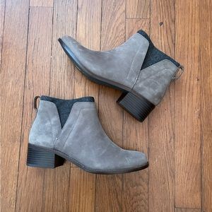 Vionic Hope Joslyn Charcoal Boots - Size 7